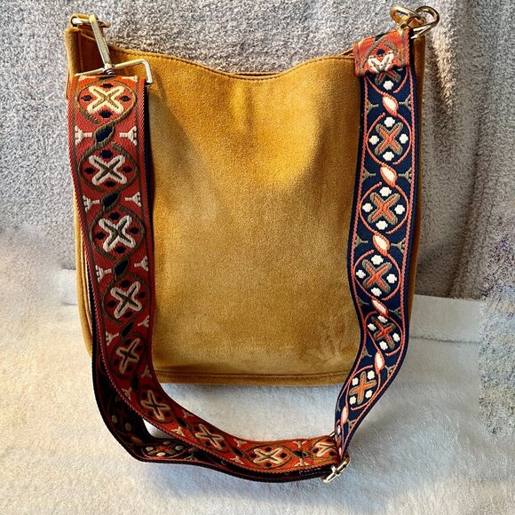 ah-dorned Crossbody Shoulder Bag Camel Faux Suede Reversible Multi Colored Strap - Picture 2 of 8